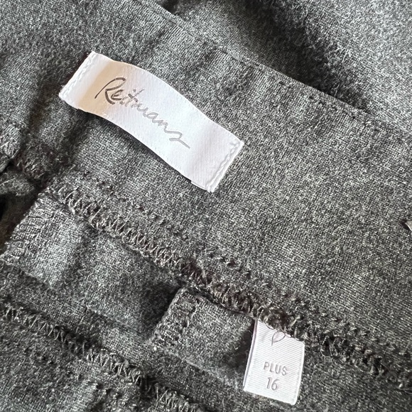 Reitmans size 16  Dress Pants - Legging Style - Picture 5 of 5